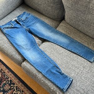 Levi’s 710 Super Skinny
